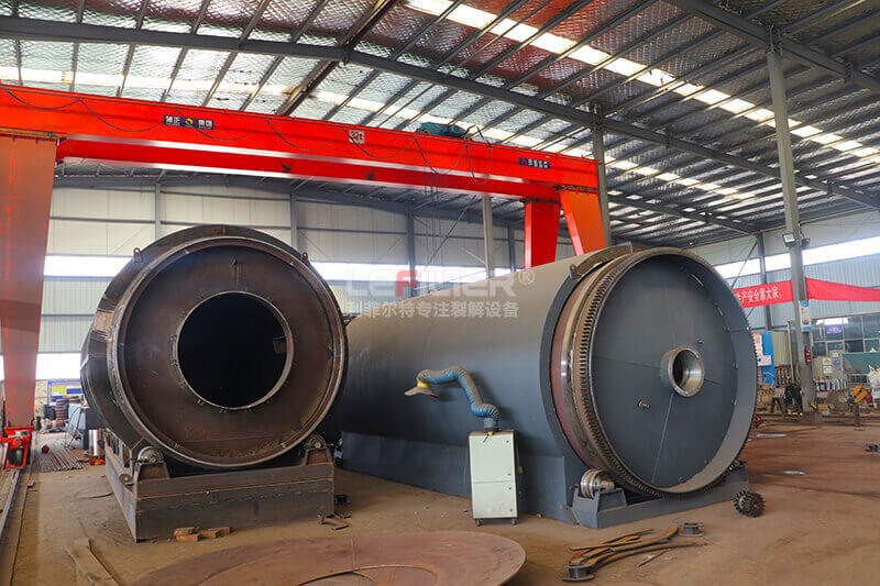 利菲爾特?zé)崃呀庠O(shè)備制作當(dāng)中 利菲爾特?zé)崃呀庠O(shè)備制作當(dāng)中